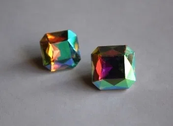 Пуговицы COL 8- (square glass 103 xl-03) 900 шт.