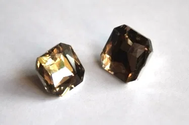 Пуговицы COL 10- (square glass 103 xl-03) 900 шт.